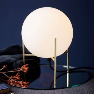 Lampa stołowa Alton z białym szklanym kloszem