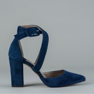 Granatowe czółenka