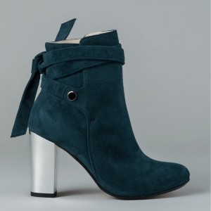 Ciemnozielone botki letnie