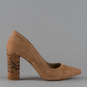 Ciemnobeżowe czółenka