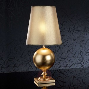 Złota lampa stołowa Terra o wysokości 60 cm