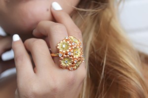 Happy Bee Statement Ring