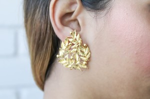 Small Laurel Golden Earrings