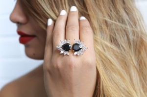 Spade ring