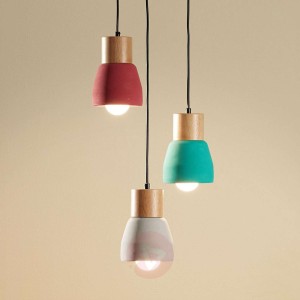 Betonowa lampa wisząca Margot z drewnem 3-punktowa