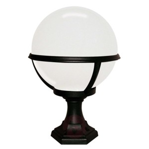 Glenbeigh – odporna na wodę morską lampa cokołowa