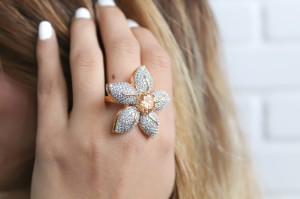 Zircons Lilly Ring