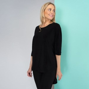 Kasara 3/4 Sleeve Dip Back Top