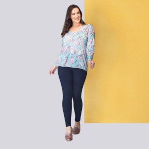 Sugar Crisp Feather Print Top
