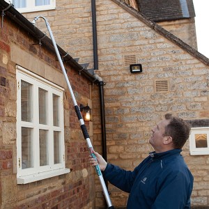 Telescopic Gutter Cleaner