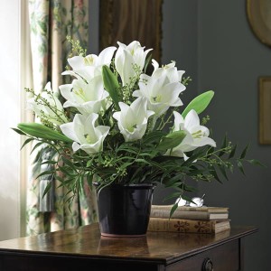 Madonna Lily Centrepiece with BONUS Silk Flower Cleaning Spray 1603633