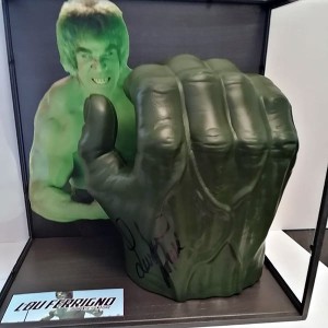 Hulk Framed Hand Personally Signed by Original Hulk Lou Ferrigno