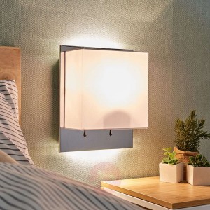 Lampa ścienna Aureliano z tkaninowym kloszem