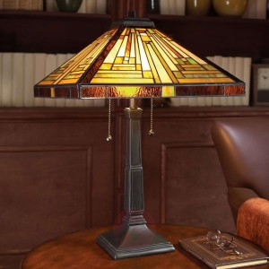 Z wyłącznikiem sznurkowym, lampa stołowa Stephen