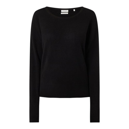 3d23f421474239d81ba6319c9cbb86dd