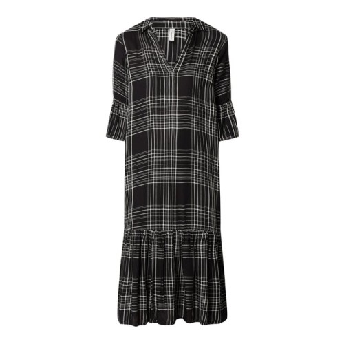 b7760f2c2253d2429e750152161a0539