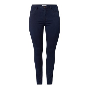 Jeansy PLUS SIZE o kroju skinny fit z dodatkiem streczu