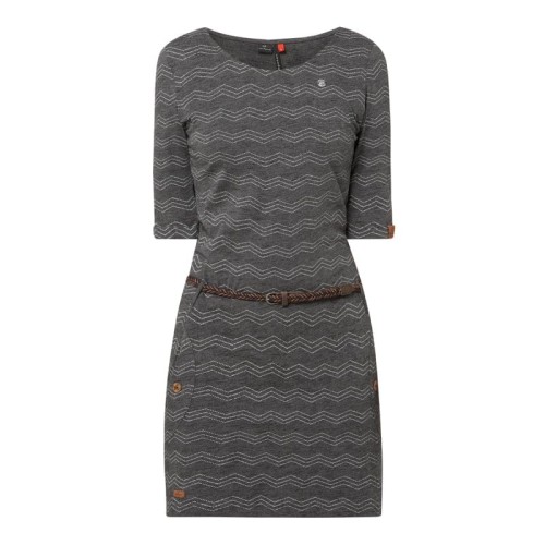 8cb7903336218d8af19a0396b4a0f50b