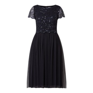 Sukienka koktajlowa z tiulu z cekinami