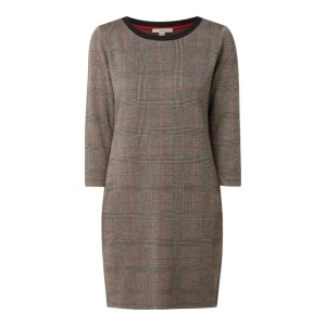 Sukienka ze wzorem w kratę glencheck