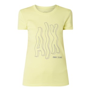 T-shirt z obszyciem nitami