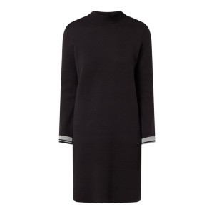 Sukienka z dzianiny z długimi rękawami