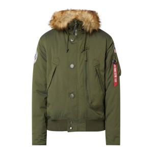 Bomberka ze sztucznym futrem — watowana