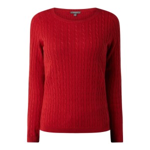 Sweter ze ściegiem warkoczowym