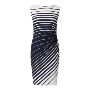 Sukienka z drapowaniem