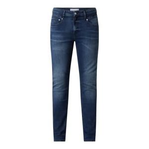 Jeansy o kroju slim tapered fit z dodatkiem streczu