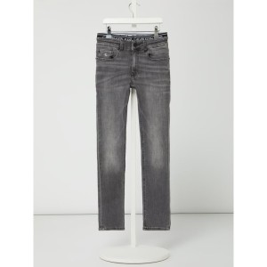 Jeansy o kroju Skinny Fit z dodatkiem streczu