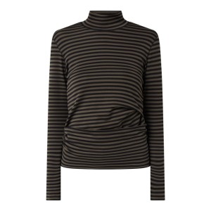 Bluzka z wywijanym kołnierzem