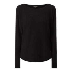 Sweter z rękawami typu kimono