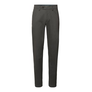 Chinosy z dodatkiem streczu