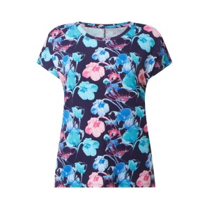 Bluzka we wzory na całej powierzchni