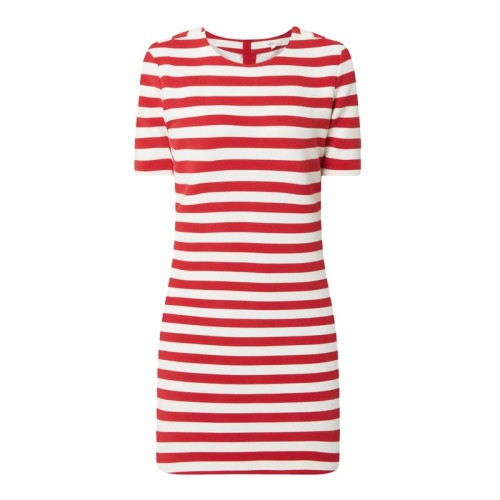 219ef01fc5268f8c57de39d0a8ae9cde