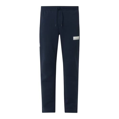 dc059e855b999944bda2acc038cb4eef