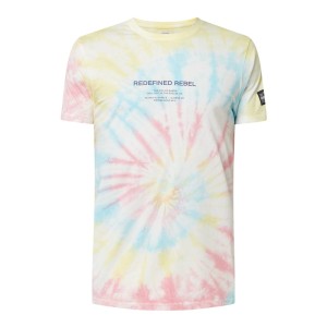 T-shirt z efektem batiku model ‘Finn’