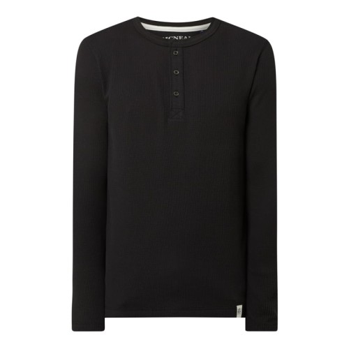 330d9f0a9043576a3440ab40d565378e