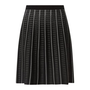 Spódnica z wzorem na całej powierzchni