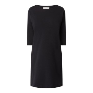 Sukienka z rękawem 3/4