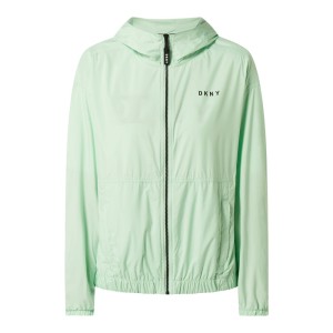 Wiatrówka z kapturem