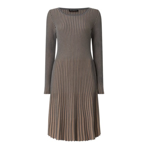 e80e1f27b33480aa23e81a81d880a9f0