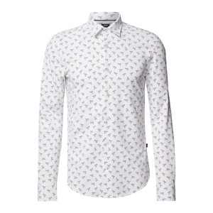 Koszula casualowa o kroju slim fit we wzory na całej powierzchni