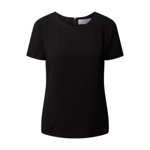 Bluzka o taliowanym kroju