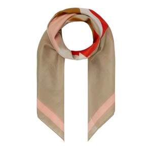 Chusta z dodatkiem jedwabiu