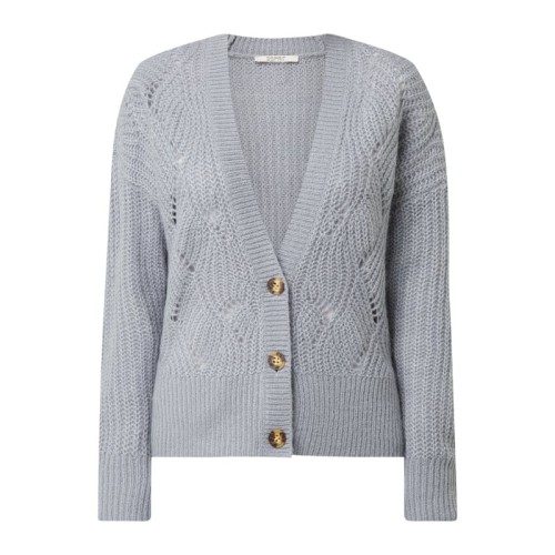 7cc0850f957a549e66a144531c28197b