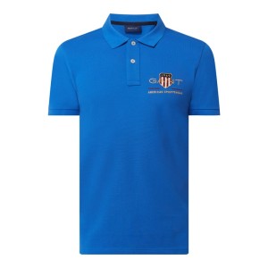 Koszulka polo z wyhaftowanym logo