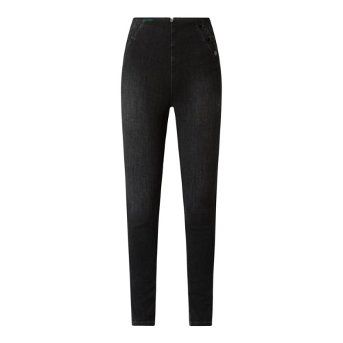 e8edc5d362ebab6a2d2991a2fc5b325c