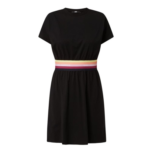 8f31beb325b227341fe46b1e84e9e742